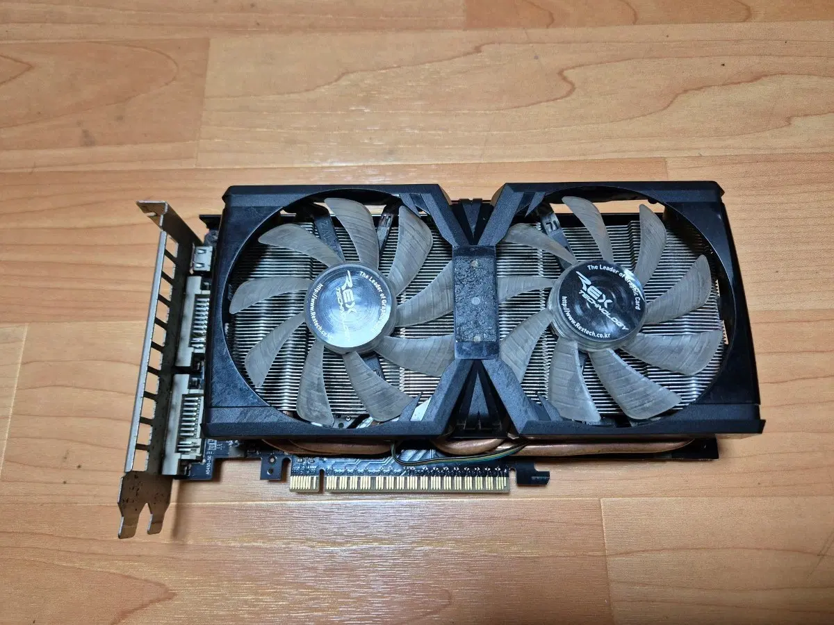 렉스텍-Rextech GTS 450 그래픽카드