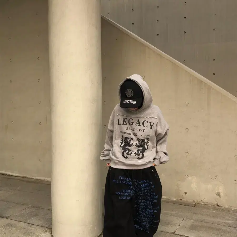 레거시 크롭 기모 후드티