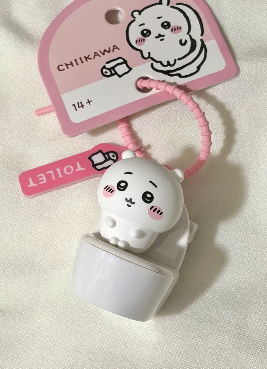 먼작귀 치이카와 변기 피규어 키링 참 마스코트