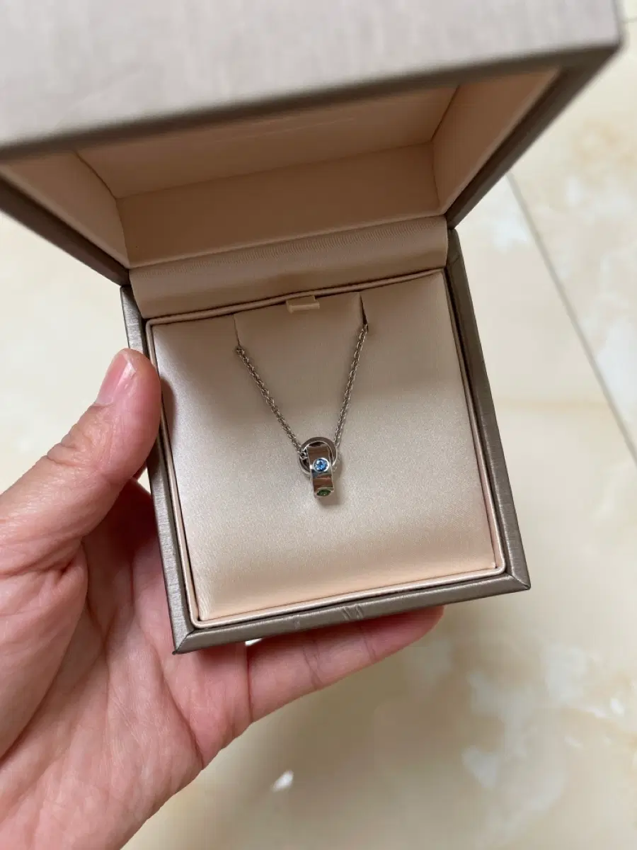 Bvlgari 불가리 비제로원 목걸이