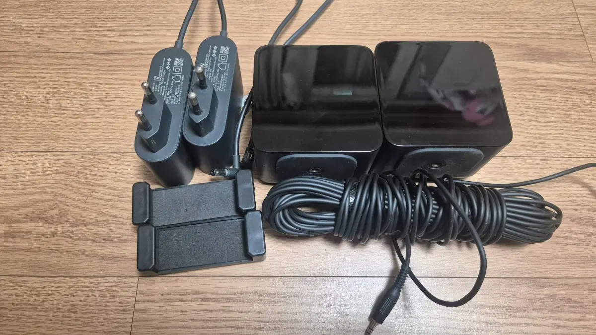 HTC VIVE 베이스스테이션 1.0 2개 일괄 판매 / 2.0 교환
