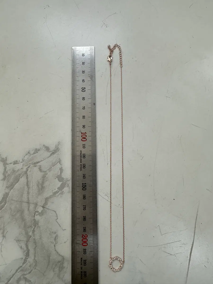 일본 수입 정품 SAPPIRA 사피라 로맨틱 큐빅 세팅 프리미엄 여성용 패션 주얼리 목걸이 소장 가치 높은 세련된 데일리 아이템 판매합니다