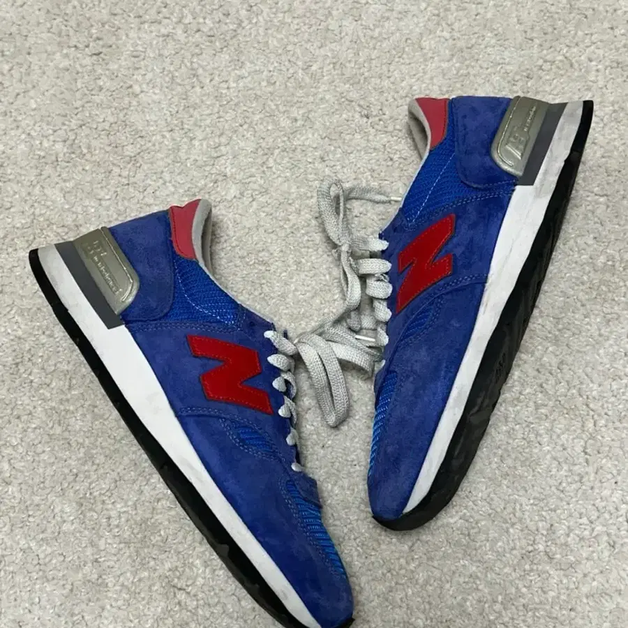 [280] 뉴발란스 M990SB 팝니다.