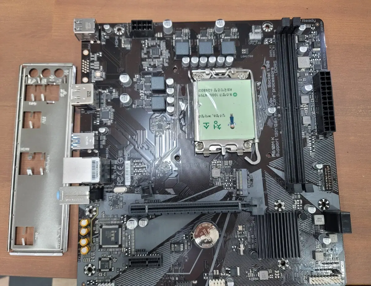 기가바이트 H610M K 메인보드. ddr5