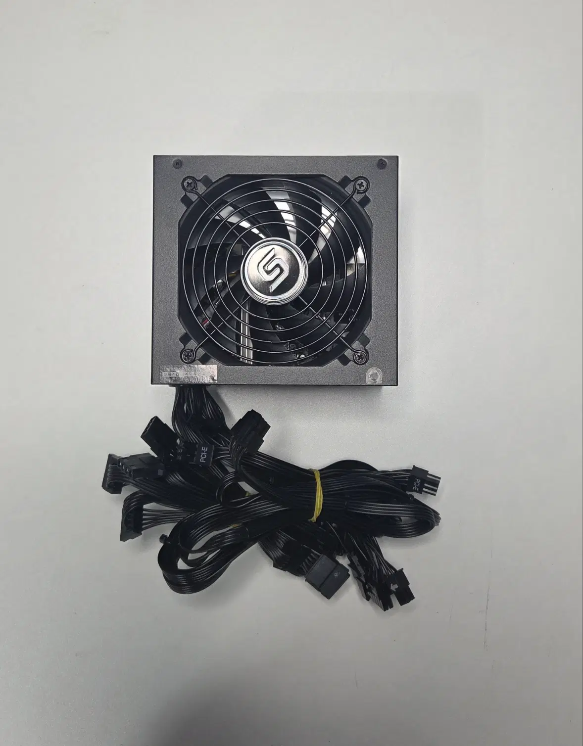 앱코 SUIT MASTER SETTLER 600W 파워