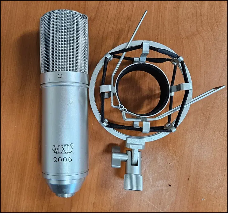 [중고] MXL 2006 대구경 다이어프램 콘덴서 마이크 (전용 쇼크마운트 포함)