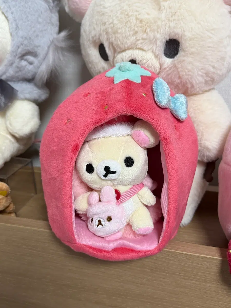 코리락쿠마 딸기집 인형