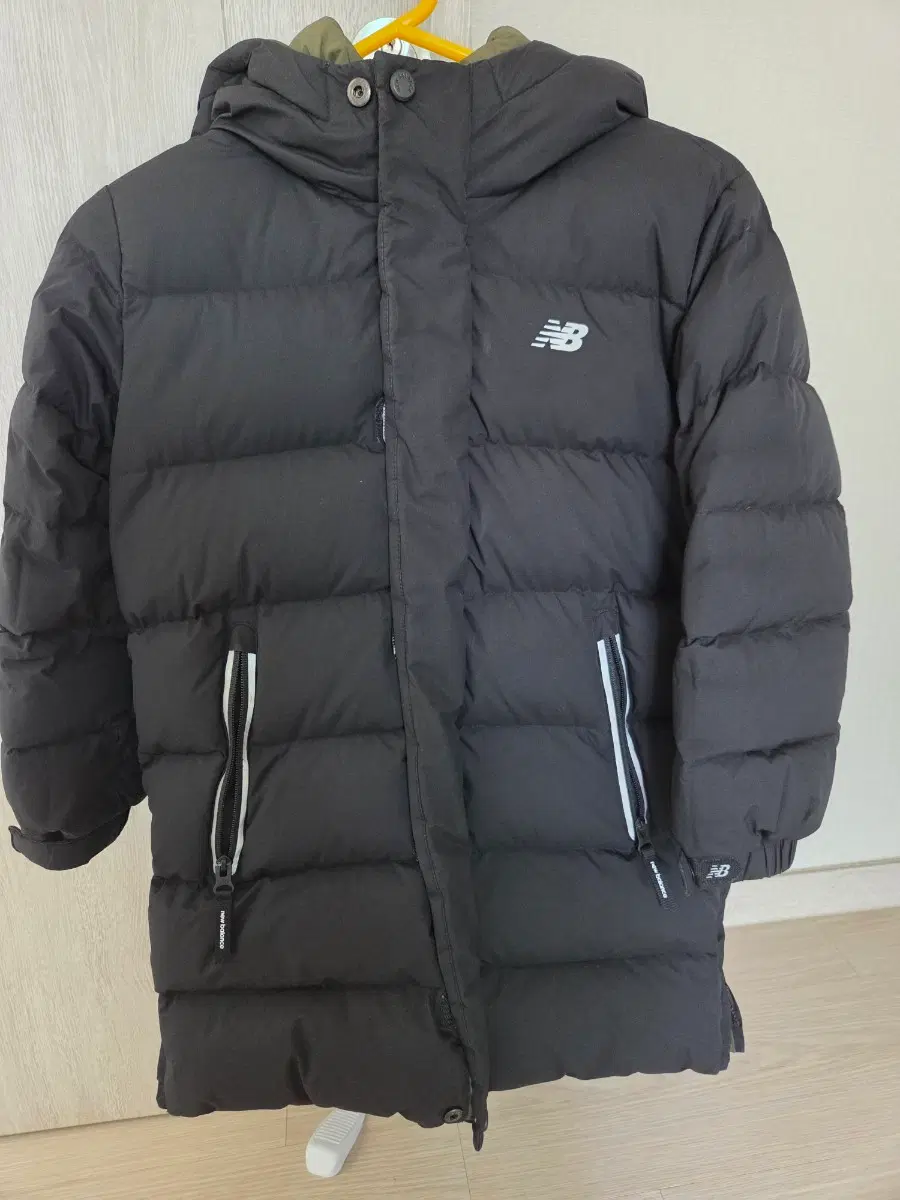 뉴발란스키즈 패딩