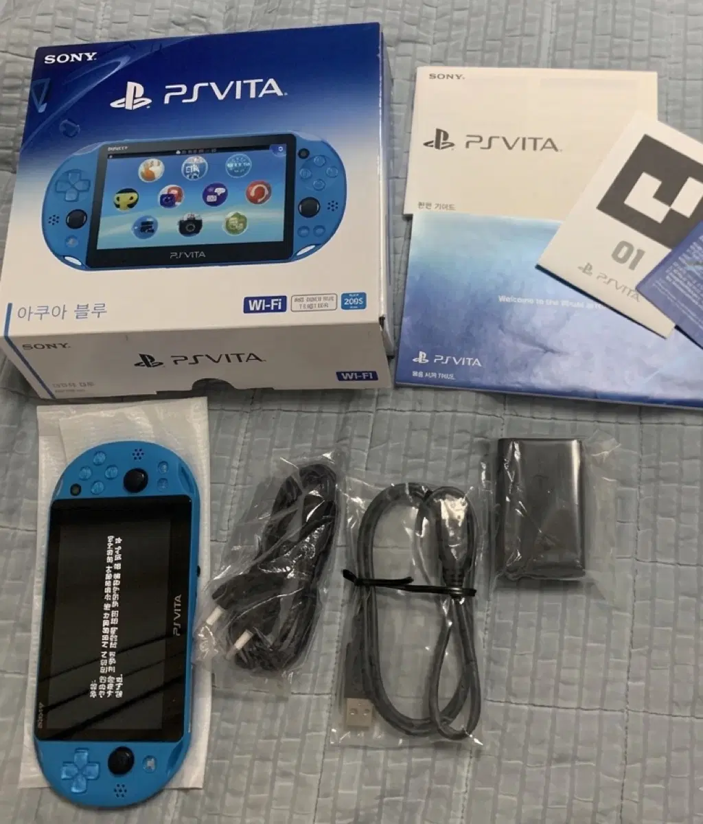 소장용 소니 PS Vita 2세대 PS비타 2세대 아쿠아 블루 컬러 팝니다.