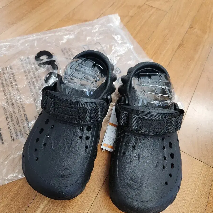 크록스 에코 클로그 블랙