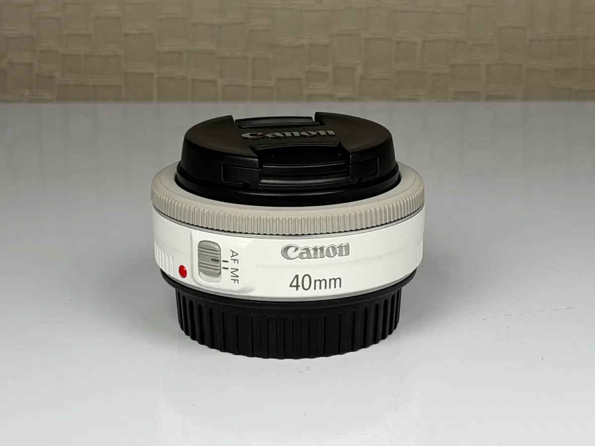 캐논 EF 40mm F2.8 STM 렌즈 화이트