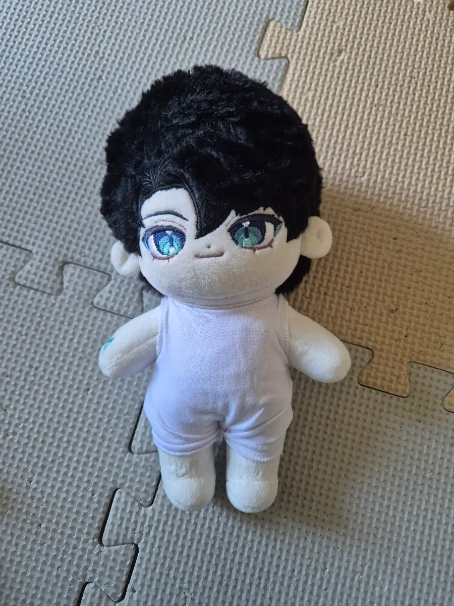 테일즈런너 흑하랑 20cm 솜인형 팝니다.