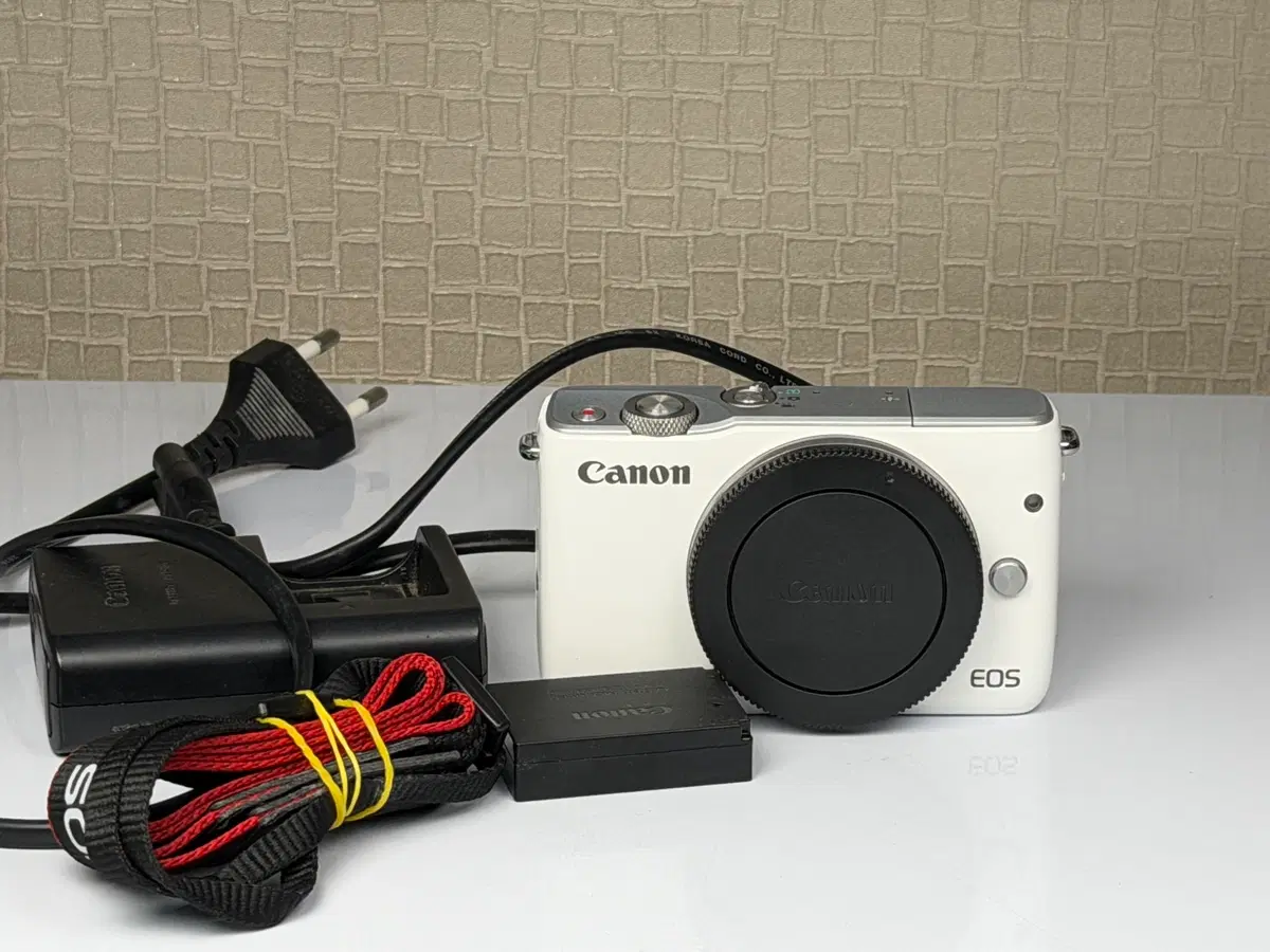 캐논 EOS M10 화이트 미러리스 카메라 바디