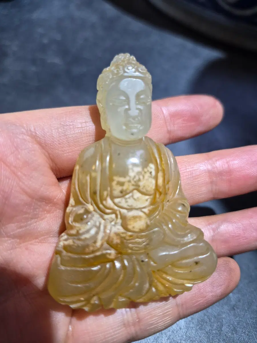 옥조각 부처님 펜던트
