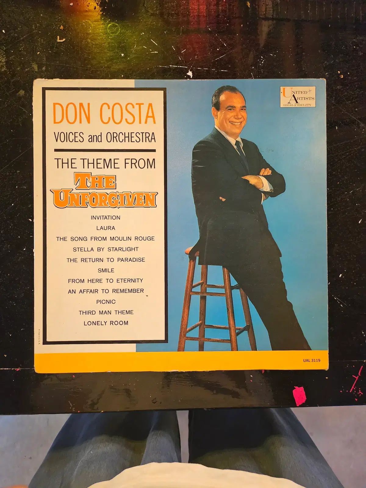 돈 코스타(Don Costa)가 그의 오케스트라 및 합창단과 함께 1960년에 발표한 영화 음악 명반 <The Theme From 'The Unforgiven'>