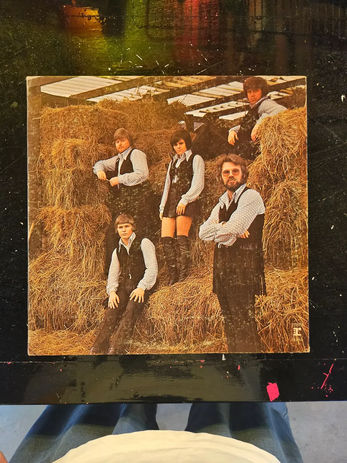 컨트리 음악의 전설적인 거장이 되는 케니 로저스(Kenny Rogers)가 솔로로 독립하기 전, 그의 밴드와 함께 1970년에 발표한 사이케델릭 팝/컨트리 록 명반 <Someth