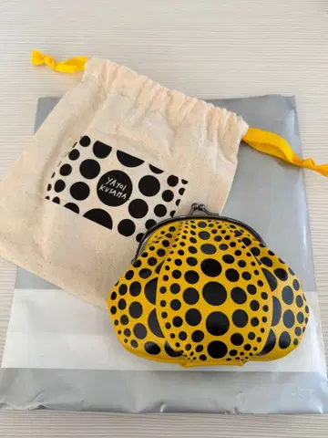 쿠사마 야요이 가마구치 YAYOI KUSAMA 나오시마 베네세 호박