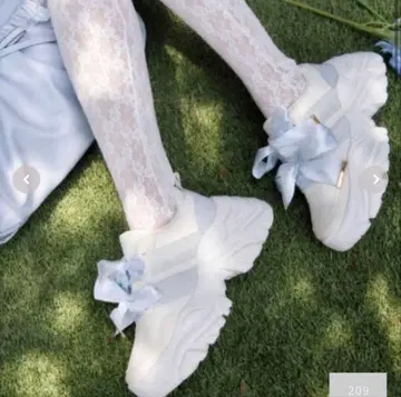 MAJESTIC LEGON 더블 리본 통굽 스니커즈 블루