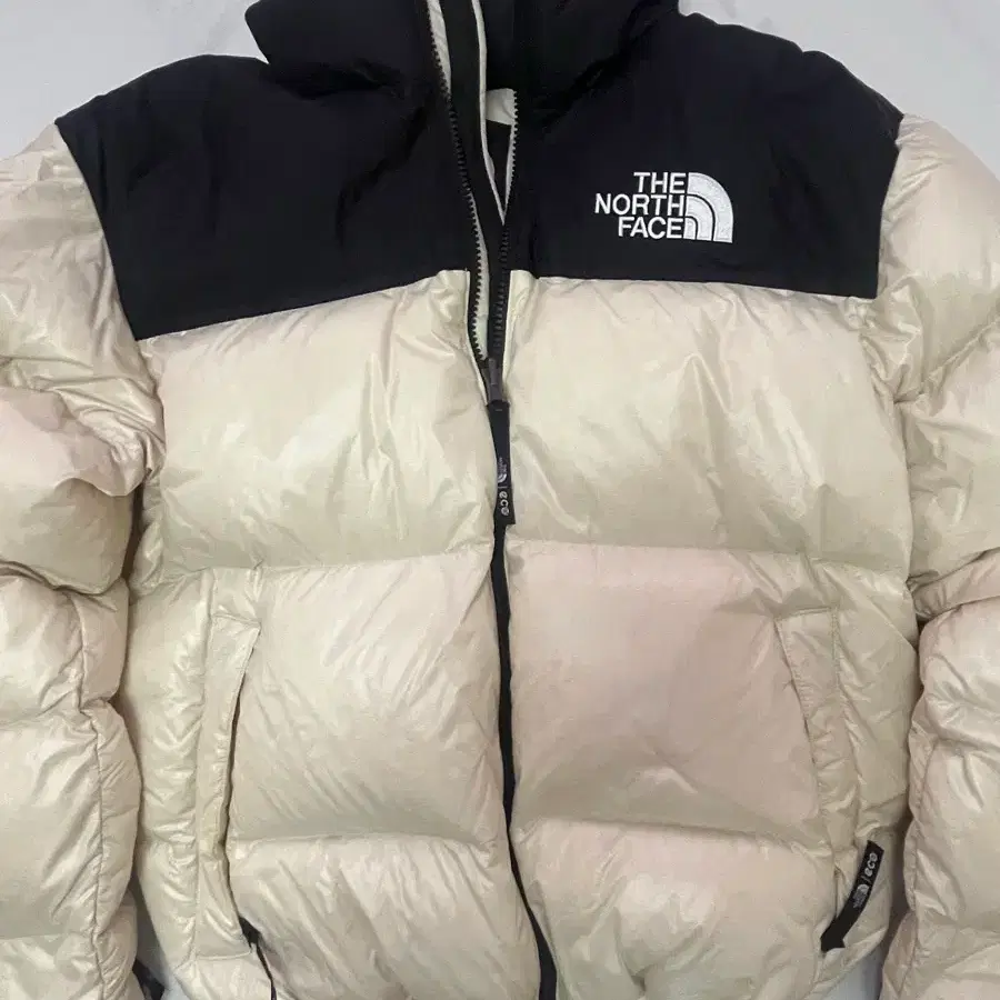 노스페이스 1996 크림
