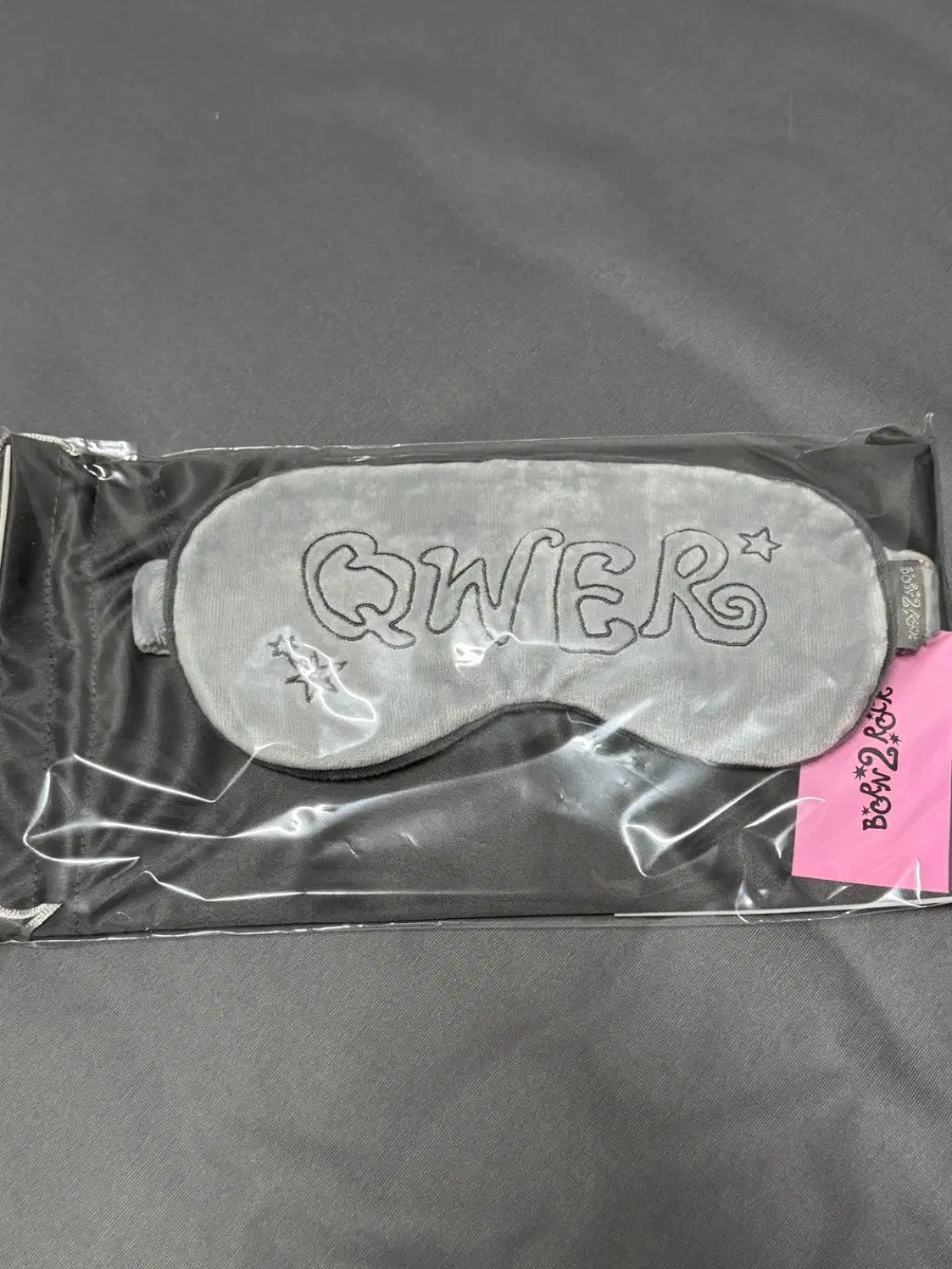 QWER 2주년 팝업 수면안대 (미개봉)