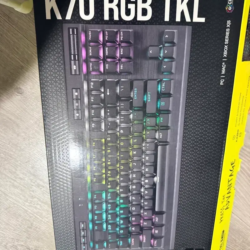커세어 K70 RGB TKL