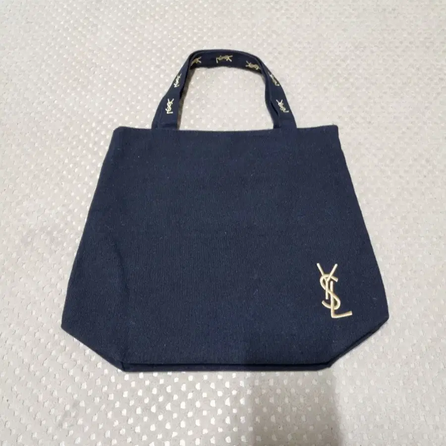 YSL 생로랑 에코백 블랙
