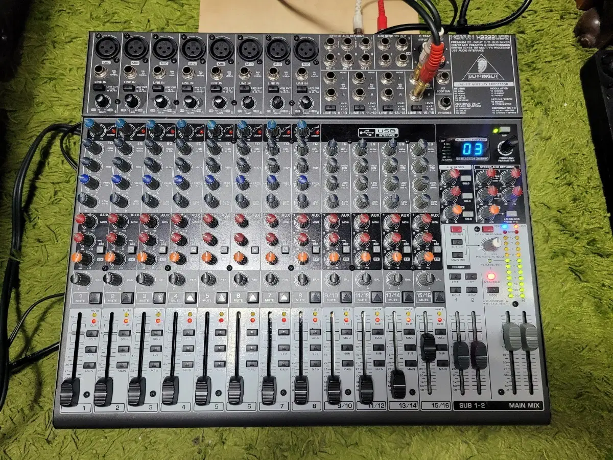 베링거 XENYX X2222USB 아날로그믹서