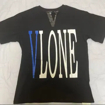 VLONE 블랙 T셔츠s