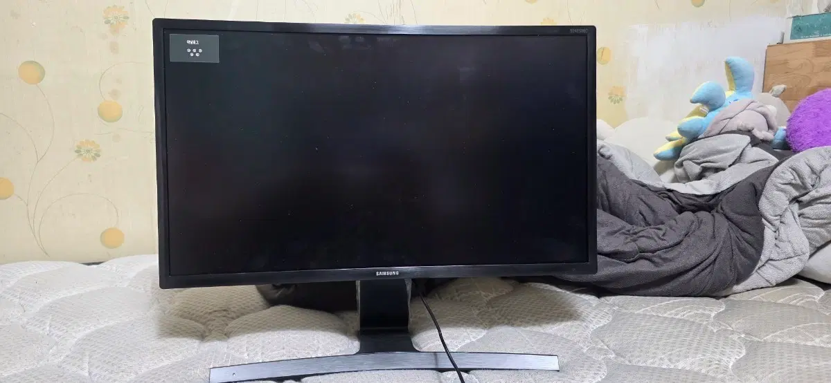 삼성 LS24E500CS/KR 24인치 모니터 팝니다.