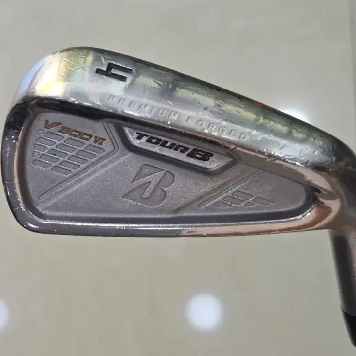 브리지스톤 V300 VI 6세대 TOUR B 4번 아이언 스틸 R 중고