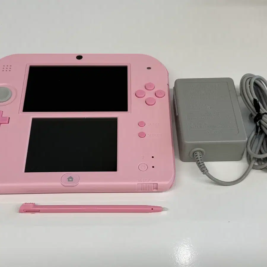 닌텐도 2DS 핑크 본체 + 충전기 + 스타일러스