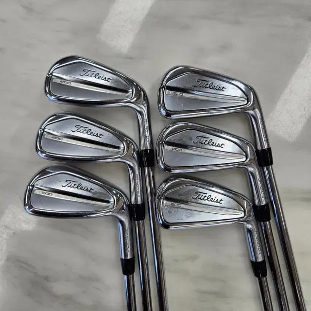 타이틀리스트 정품 T200 2023 3세대 경량스틸 880 R 중고...