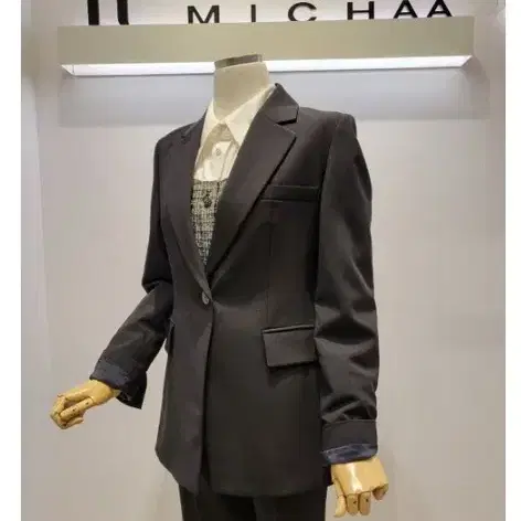 잇미샤 it michaa 슬림핏 테일러드 블랙 자켓 55사이즈 정품