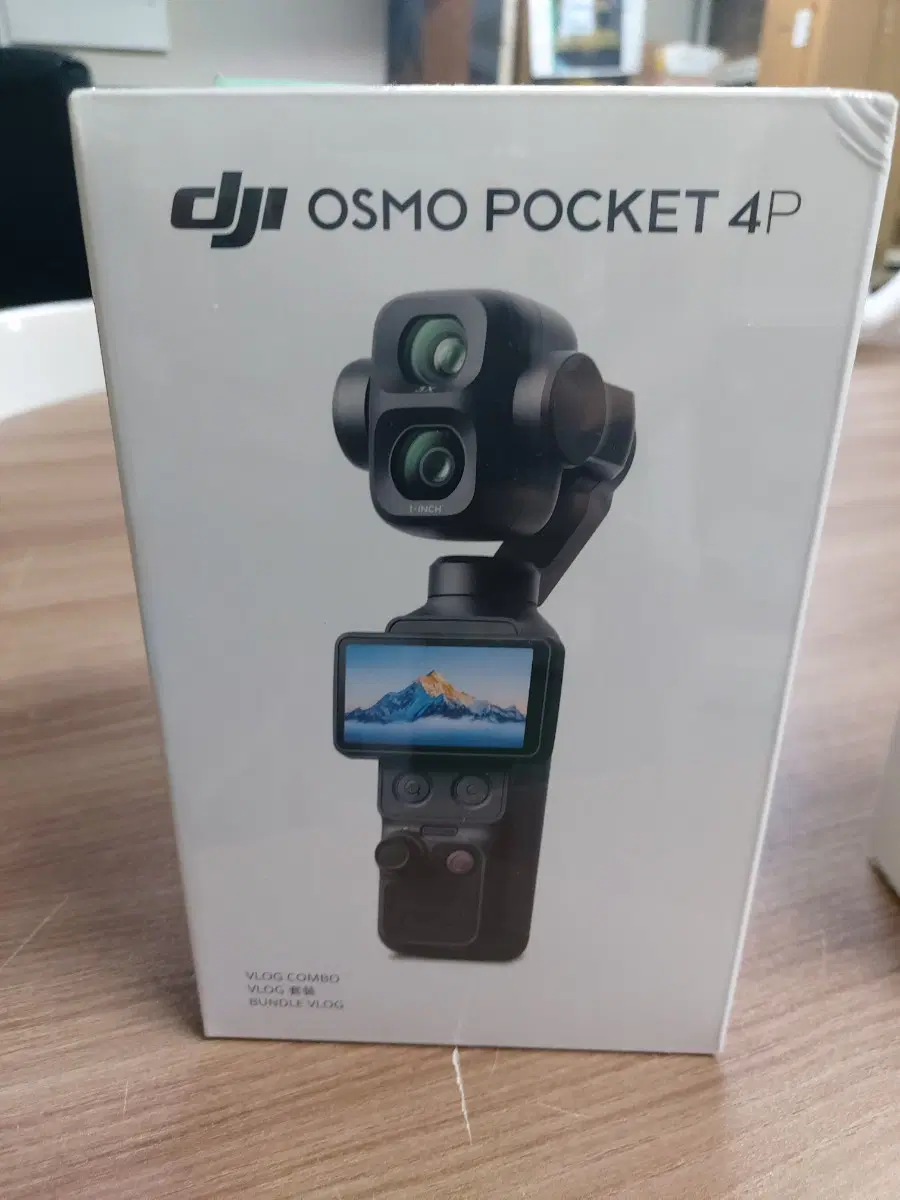 미개봉 DJI 오즈모 포켓 4P 브이로그 콤보