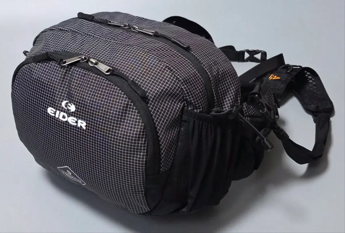아이더 eider 허리색 미니등산배낭 여행캠핑배낭 분리결합 9L