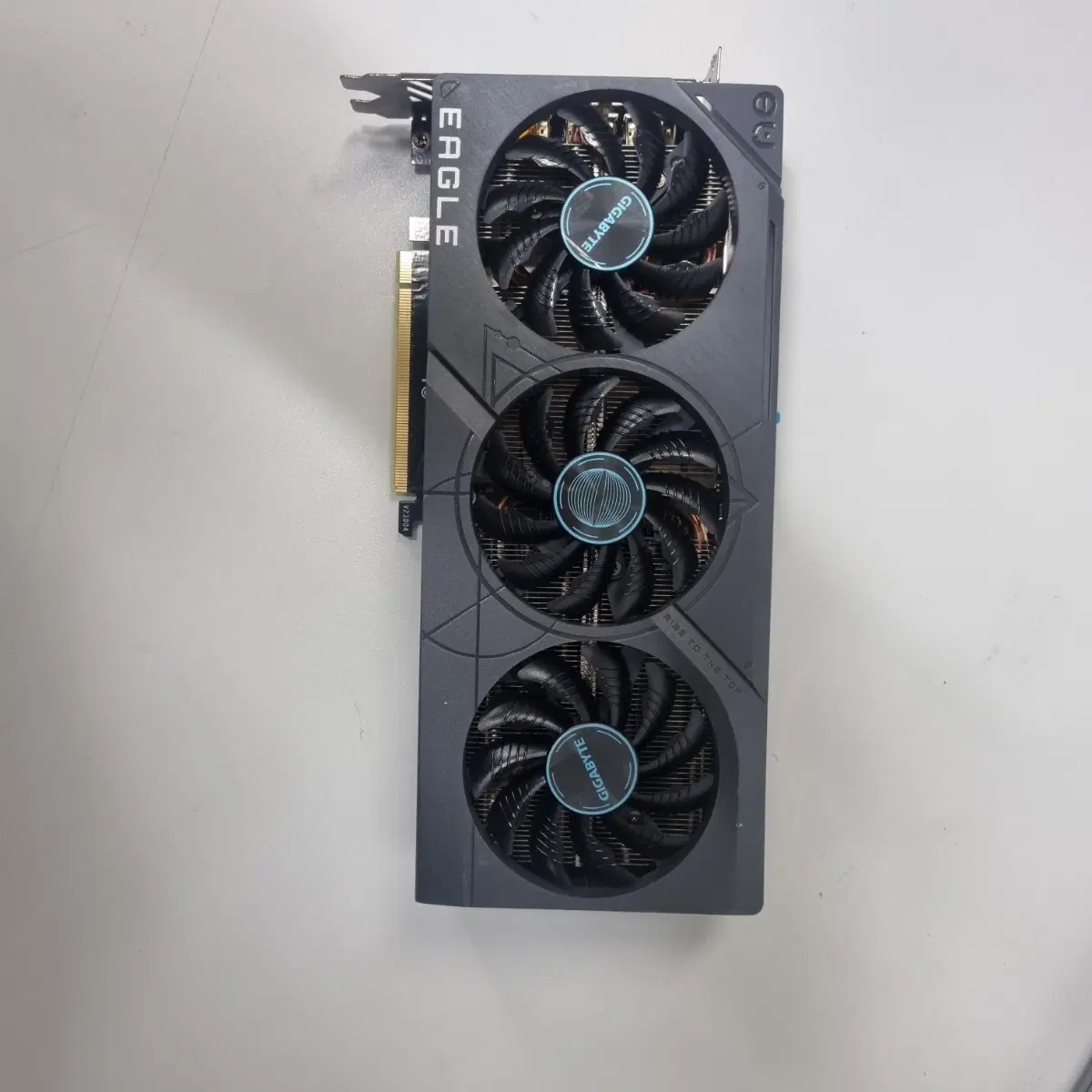 기가바이트 RTX 4070 12GB EAGLE 그래픽카드