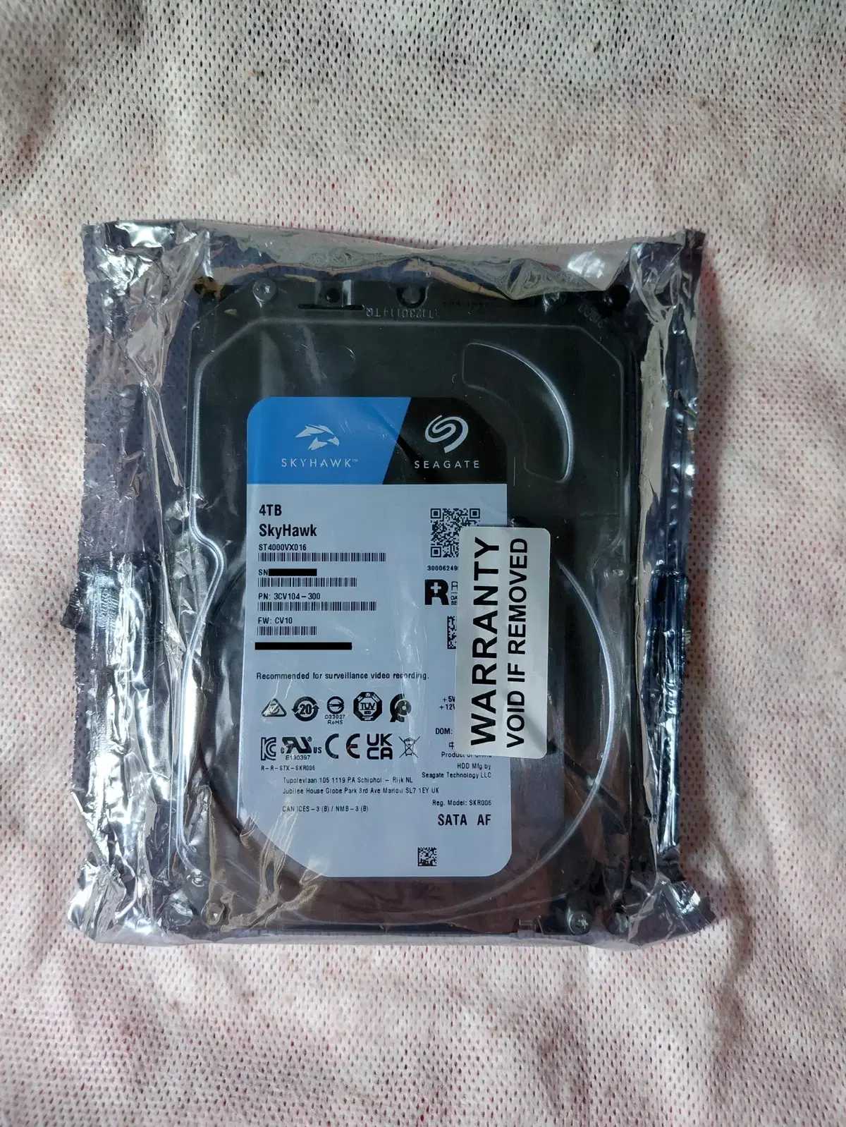 미개봉 Seagate SkyHawk HDD 4TB 5400/256M