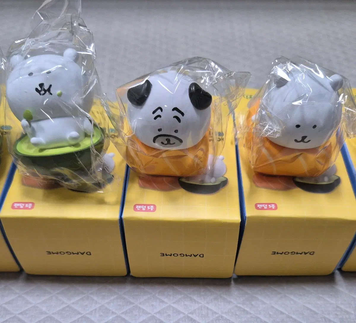 담곰이 먹었담곰 피규어 3종