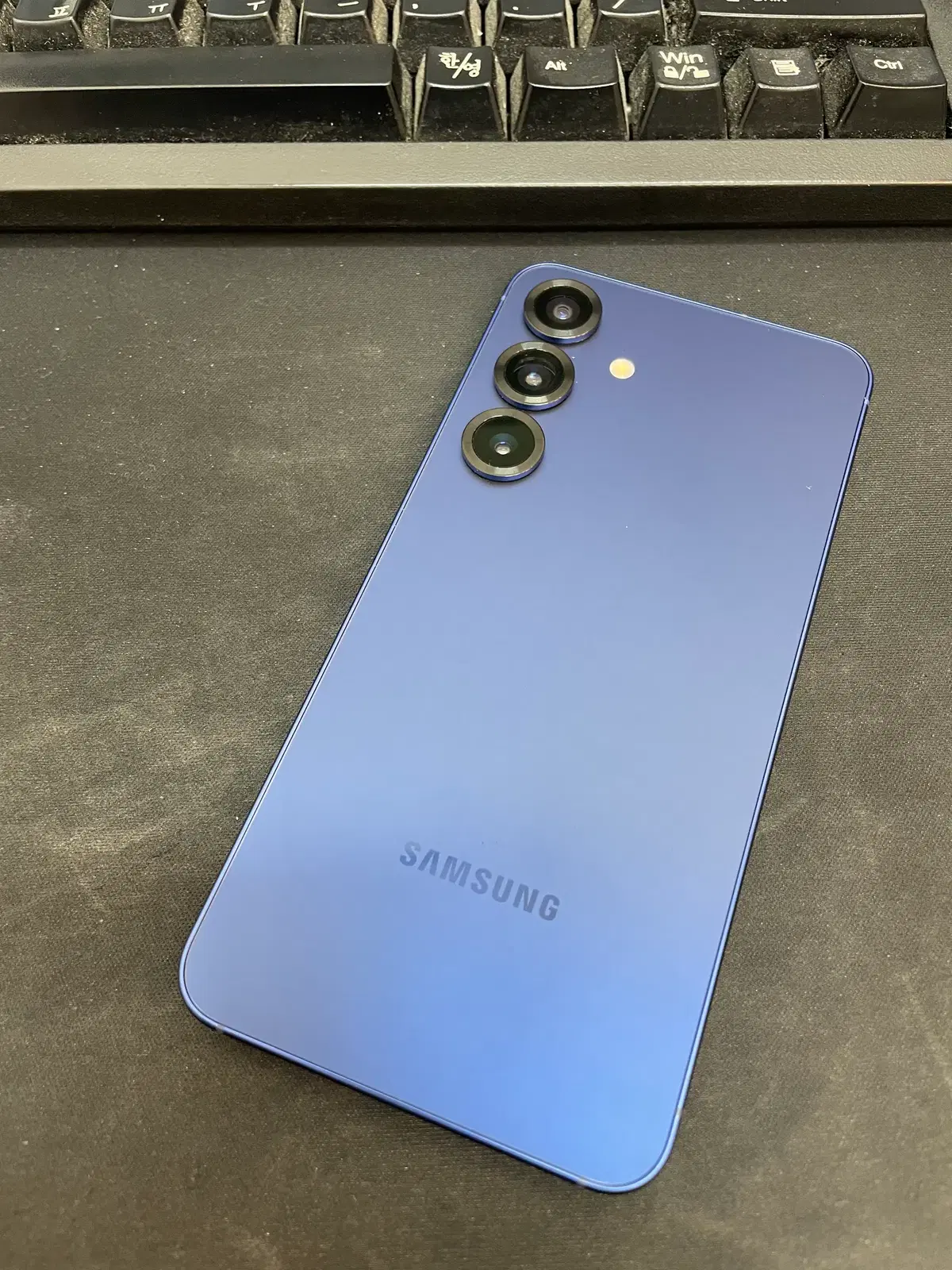 갤럭시S25 네이비 256GB 무잔상 상태좋은 중고68만5천팝니다