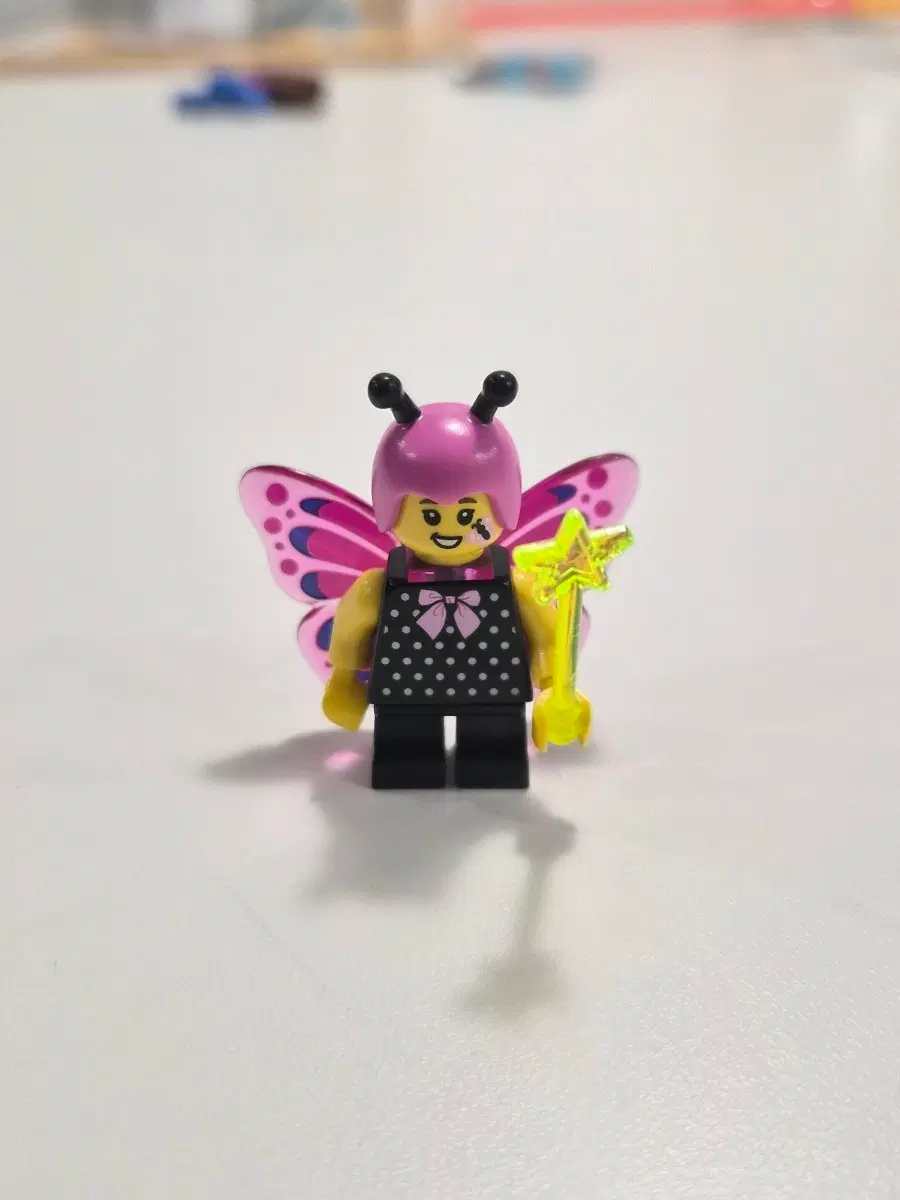 레고 BAM 미니피규어 나비소녀