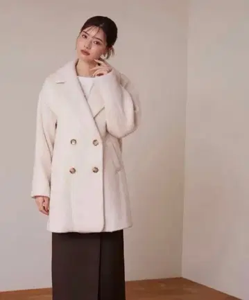 PROPORTION BODY DRESSING 미들 기장 샤기 코트