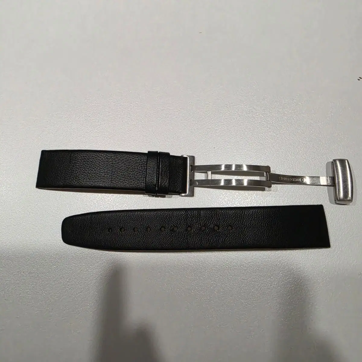 세이코 19mm 정품 가죽 디버클 판매합니다