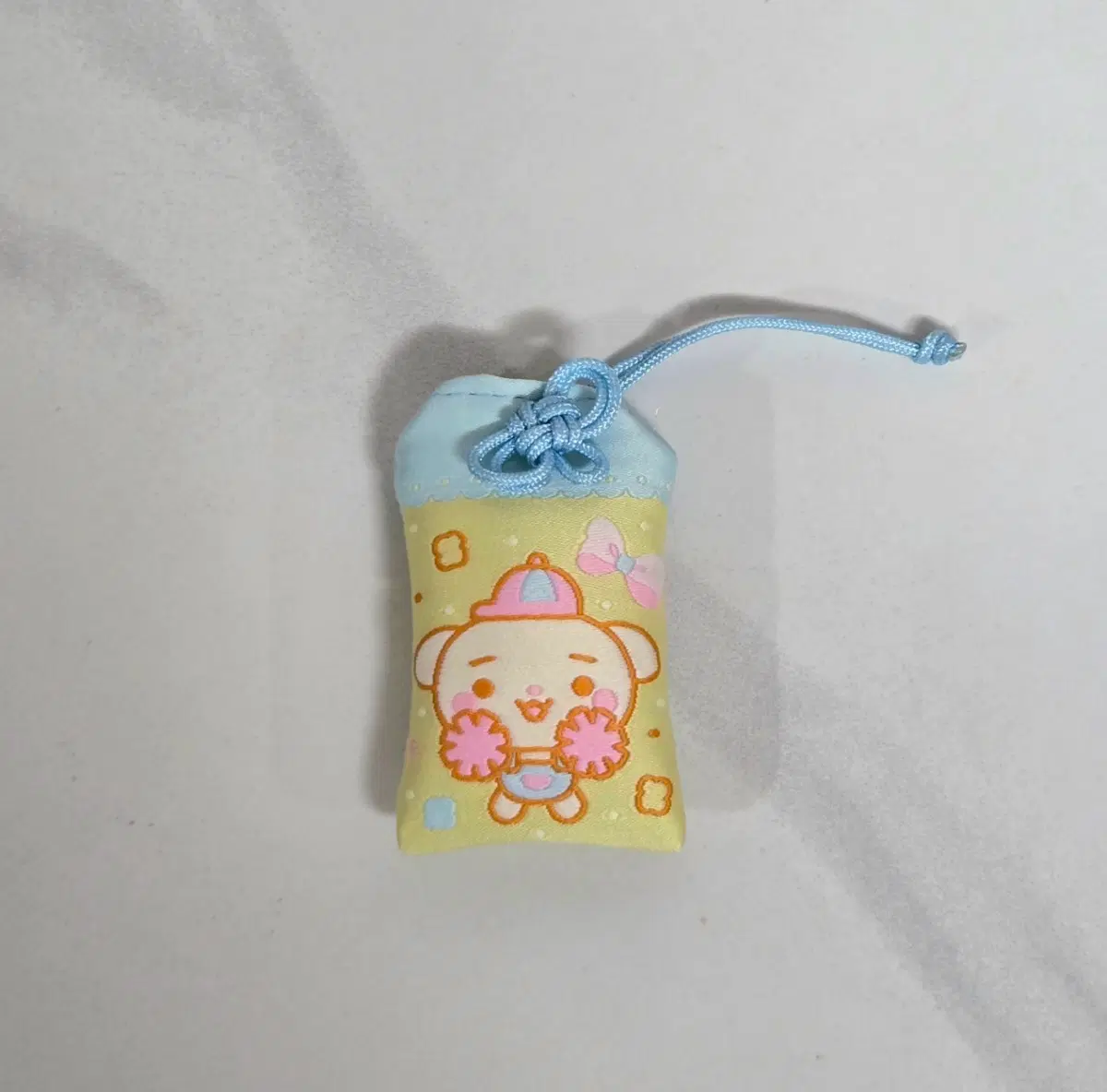 하츠투하츠 하뀨하 랜덤 오마모리 빙핑