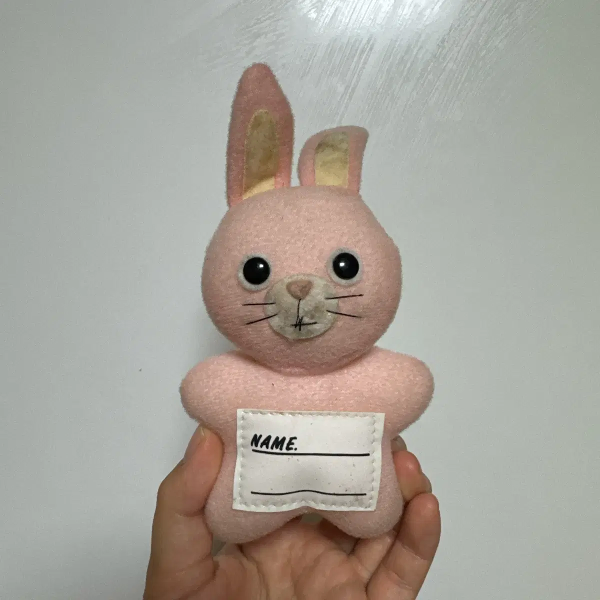 고전 핑크색 토끼 인형 네임택