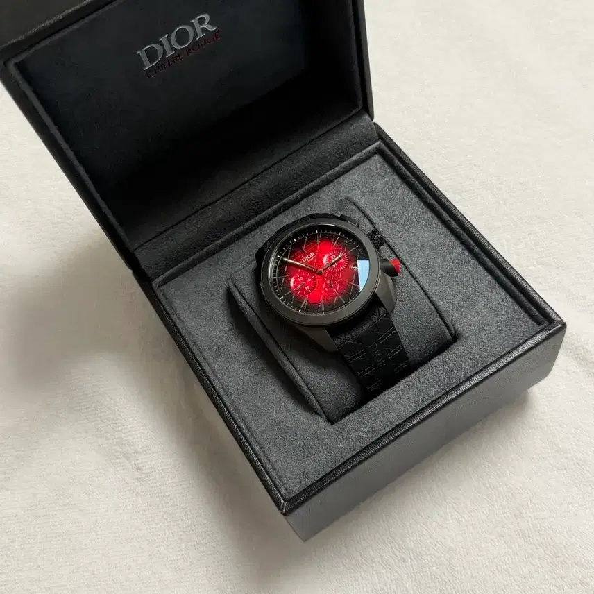 디올 시프르 루즈 워치 41mm 오토매틱 사진 4