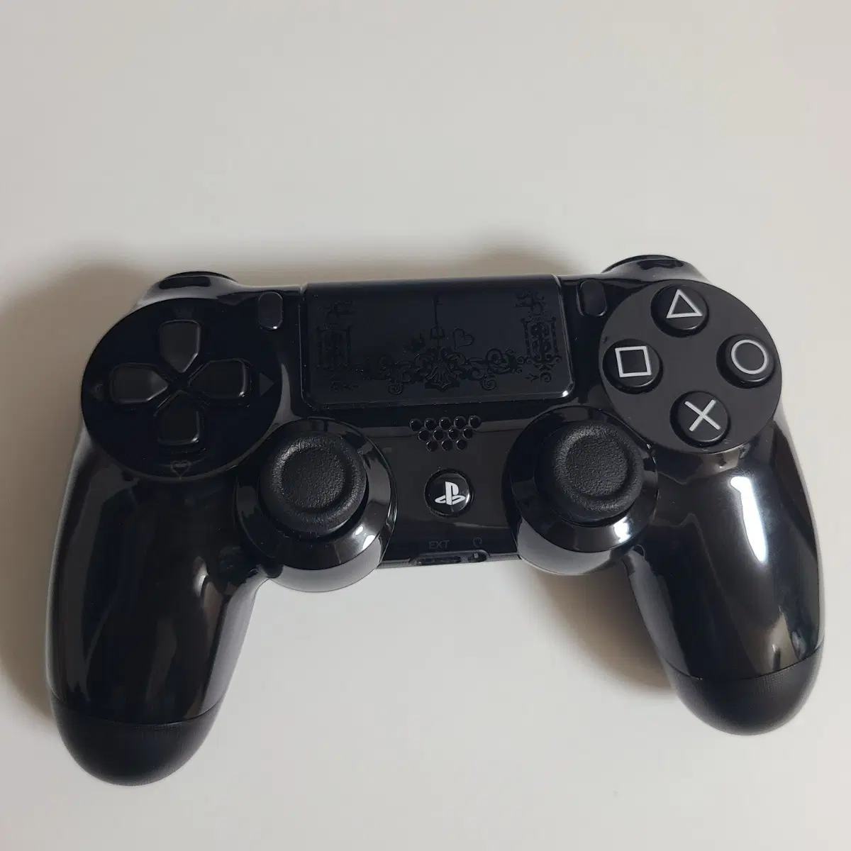 ps4 듀얼쇼크4 (S급) 킹덤하츠 에디션 한정판
