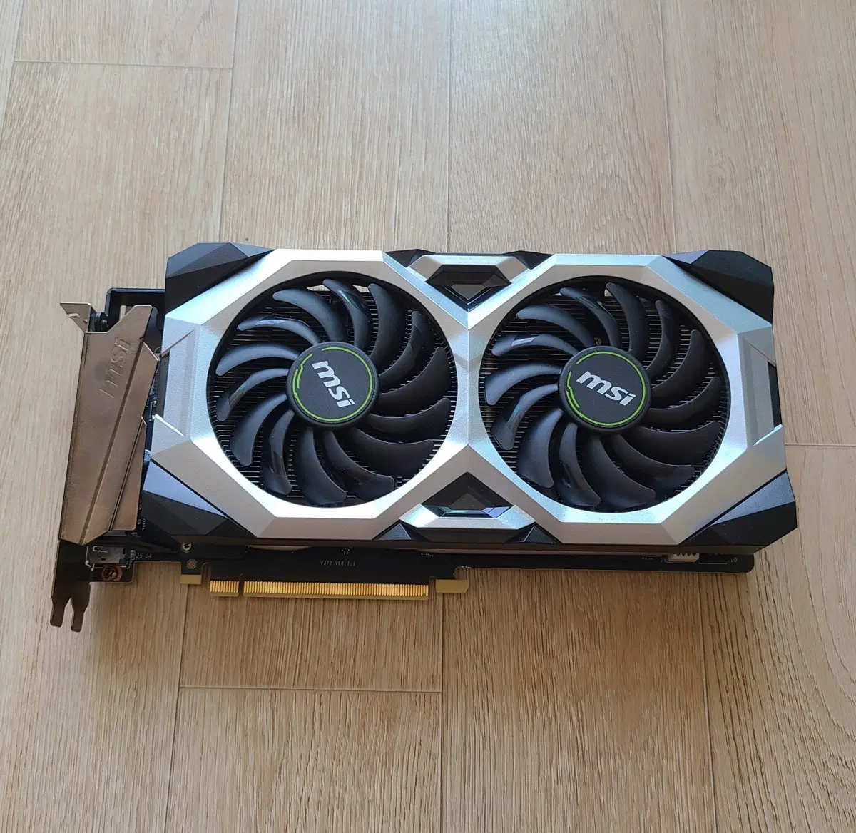 RTX 2080 SUPER MSI 벤투스 8GB 팝니다.