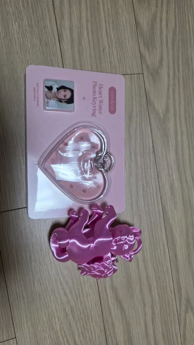 롬앤 원희 포토키링 및 엔젤냥이 키링