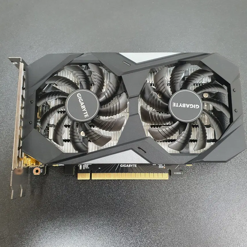 [무료배송] 중고 기가바이트 지포스 GTX 1650 D5 4GB