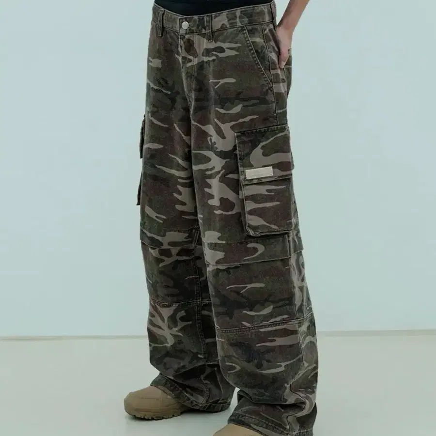 YEEL 카모 포켓 카고팬츠 카키
